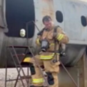 Forrest Griffin Instagram - Excuse the footage, the camera may have damaged in the fire. Thanks to the @airnationalguardrecruiting @airnationalguard for making this happen! #fireman #firemen #itshotinhere