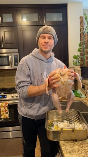 Forrest Griffin Instagram - Fun Fact Friday From Forrest! Early Bird Edition! @sportrd_clint #turkeyday 🦃 #turkey #turkeytime #thanksgiving #thanks #thankful #funfacts #fact #eagle #maybeitstrue #salmonella #turkeyleg #facts #facts💯