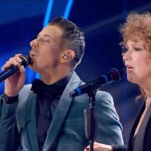 Francesco Gabbani Instagram - Ci siamo tanto divertiti 💃🕺
Codice 09
Da fisso 894.001
Da mobile 475.475.1 

#chesiabenedetta #occidentaliskarma
#sanremo2024 #mariposa 🦋
