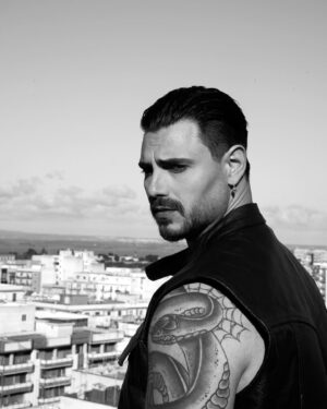 Francesco Maria Monte Instagram - La vida es sangre, sudor y fuego🩸

@anthiaphotographer 
@_angelicasmaldone.mua