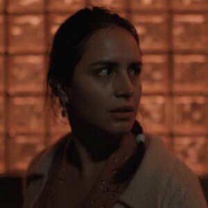 Francisca Alegría Instagram - Muy orgullosa de estrenar nuestro cortometraje “EL ARRULLO DE LA BESTIA” en @femcine !

Proud of premiering our short film “THE HUMMING OF THE BEAST” at @femcine in Chile! 

Gracias FEMCINE por la invitación! Un honor ser parte de la selección 🙏🏾

Link en mi bio para ver hoy hasta las 23:59 🌟

AND THANK YOU TO OUR CAST AND TEAM! 
It was an extraordinary experience and we couldn’t have made it happen without the energy you all put into this film 🙏🏾

EL ARRULLO DE LA BESTIA 
Cast: Fernanda Urrejola, Chris Mulkey, Oliver Pineda
Escrito por: Fernanda Urrejola, Francisca Alegría
Director de Fotografía: Corey Walter
Diseño de Producción: Dori Desfaugeres
Asistente de Dirección: Art Brainard 
Montaje: Sergio Allard, Alex Márquez 
Vestuario: Gabrielle Levion 
Casting: Bret Howe 
Música: Paul Tyan 
Production Supervisor: Thomas Hartmann 
Diseño de Sonido: Nikola Medic
Script Supervisor: Margery Kimbrough
Casting Associate: Stacey Rice
1st Assistant Camera: Nicole Martinez
2nd Assistant Camera: Bella Parisot
DIT: Erica McGee
Gimbal Operator: Dave Anglin
Gaffers: John Gorman, Steve Kagan
Key Grip: John Miller
Grips: Will Randal, Corey Lowe, Tessa Kier, Kalilah Robinson 
Electrics: Tyler Stephens, Camilo Godoy, Felipe Mieres
Swing: Max Schmitz 
Sound Mixer: Caleb Mose 
Boom Operator: Will Harrell 
Hair & Makeup: Liz Amezcua 
Art Assistant: Erika Jimenez 
1st Team PA: Maddy Palmer
Prod Coordinator: Bronte Payne 
PAs: Jonathan Mora, Lindsee Diaz, Evan Miller 
Wardrobe Rental: Junk for Joy
Catering: Dave’s Catering & Event Planning 
Visual Effects: Framestore 
Color by: Company 3 - Sean Coleman, Matt Moran, Ashley McKim
Title design: Christopher Bruffee 
Film location: Montrose Bowl

PRODUCED BY: 
Nikola Duravcevic, Emily Ziff Griffin, Tom Ackerley, Stephanie Martin 

EXECUTIVE PRODUCERS:
Diego Radivoy, Cindy Taperman, Margot Robbie, Josey McNamara, Lucas Akoskin. 

An Asterion Pictures / LuckyChap Production
In Association with Radical ARS Production

#femcine #shortfilm #thehummingofthebeast