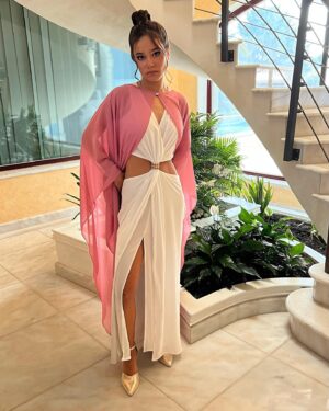 Francisca Salgado Instagram - Globos de Ouro 2023✨
Just the beginning of a magical night, so grateful 🥹🪄💕

@globosdeouro 
@sicoficial 
@carasportugal 

@truesparkle_lisbon

Outfit: @whynotstore.pt 
@guess 
Hair&Makeup: @luciapilotocabeleireiros 
#raqueldesá 

#globosdeouro #2023 #sicoficial #sptelevisao #redcarpet #actors #glamour #cultura #arte #insta