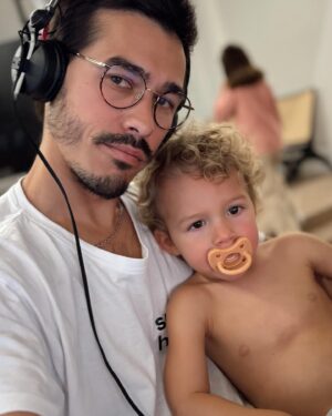 Francisco Garcia Instagram - FEBRE 🥵 🤒 quem também fica com o ❤️ apertado quando um bebé tem febre? Puff.. Ficam sem apetite, sem forças e.. tudo !! 🙏🏻 É esperar que passe rápido!