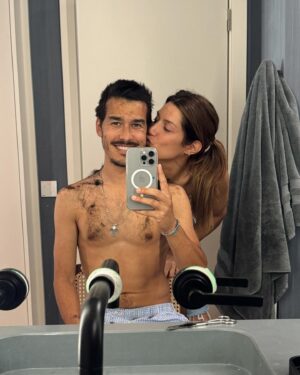 Francisco Garcia Instagram - a questão é saber se confiam nas vossas caras metades como eu confio na @sofiasggarcia ✂️💇🏻‍♂️3 e 4 são vídeos 😂