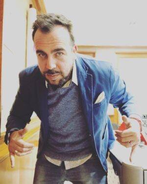 Francisco Kaminski Instagram - Buenos días! A seguiiiir! Si vas a tirar la toalla, que sea porque ya te secaste la frente para seguir luchando! #vamos #presente