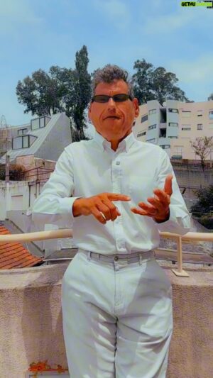 Francisco Menezes Instagram - ADMNISTRADOR😎manifestação de interesse 😌😌😌 #humor #comedia #portugal🇵🇹 #brasil
