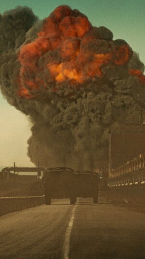 Franck Gastambide Instagram - Ils ont 24h pour conduire deux camions bourrés de nitroglycérine et empêcher une terrible catastrophe.

Le film LE SALAIRE DE LA PEUR, par Julien Leclercq, avec Franck Gastambide, Alban Lenoir, Sofiane Zermani et Ana Girardot, le 29 mars.