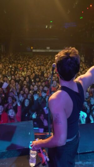 Franco Rizzaro Instagram - esto fue un poco de lo que pasó el domingo abriéndole a Pol <3 
el video x @negroromi x @bullmediagroup nos vemos la próxima 🦋🫂💌