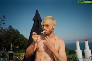 François Arnaud Instagram - disposable 📸: @missannapurna