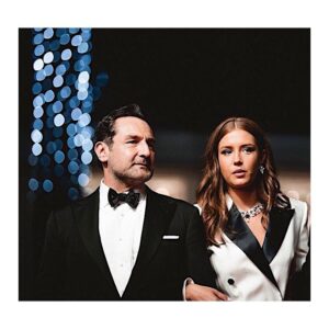 François Civil Instagram - ✨Merci au @festivaldecannes pour ces moments fous avec toute l’équipe de BAC NORD. Des étoiles plein les mirettes 👽

🙏🏻 @fendi @bulgari @autopromodegilleslellouche @karimleklou @cedric_jimenez @adeleexarchopoulos @fortaskenzaofficiel @idir.azougli @kofs_officiel @cyril.lecomte3 @hugoselignac