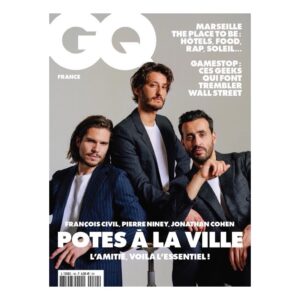 François Civil Instagram - Yo @gqfrance 🍒
Avec la famille @pierreniney & @jonathancohens 
📸 @mariedeteneuille 🙏🏻