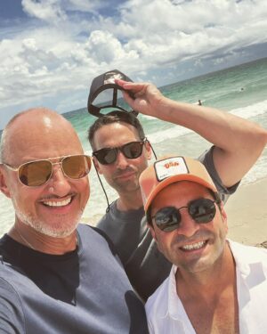 Frank Rosin Instagram - 🇺🇸 Was sagt Ihr??? 🇺🇸
Wollt Ihr eine zweite Staffel??
Am Donnerstag gibts die Finale letzte Folge dieser mega Staffel #roadtripamerika bei @kabel_eins !
@ali_guengoermues @alexanderkumptner
@naarmann_privatmolkerei @ggmgastro @sat.1
