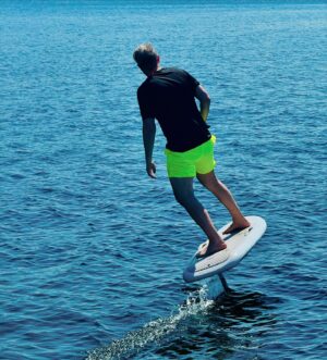 Frank Thelen Instagram - Quick recharge 🏄‍♂️🔋with @nathaliethelen29
