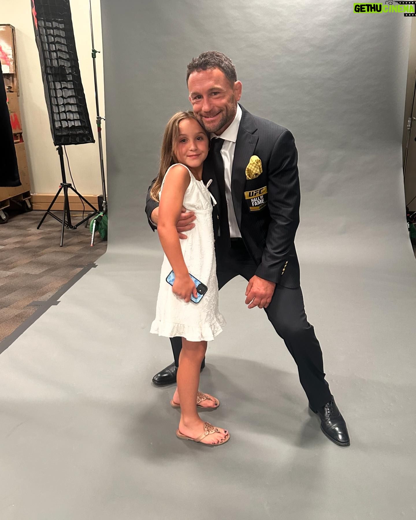 Frankie Edgar - 9.3K Likes - Still reeling from last weekend in Las Vegas! UFC Hall of Famer, can’t believe it went this fast, feels like yesterday heading to Vegas to fight at UFC 67. I’m so blessed to be able to share this honor with my friends and family who were with me from the beginning always by my side, always supporting me. I owe you all so much and I’m incredibly grateful to have you all in my life. #IronArmy #Fe
