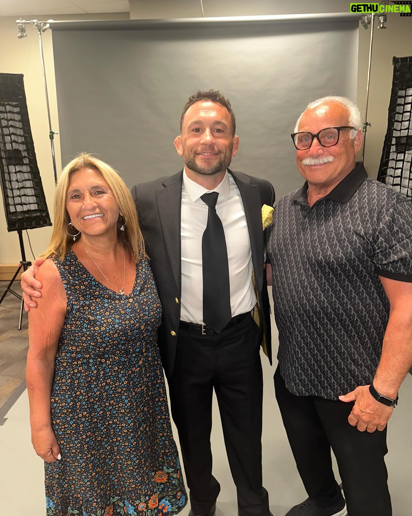 Frankie Edgar - 9.3K Likes - Still reeling from last weekend in Las Vegas! UFC Hall of Famer, can’t believe it went this fast, feels like yesterday heading to Vegas to fight at UFC 67. I’m so blessed to be able to share this honor with my friends and family who were with me from the beginning always by my side, always supporting me. I owe you all so much and I’m incredibly grateful to have you all in my life. #IronArmy #Fe