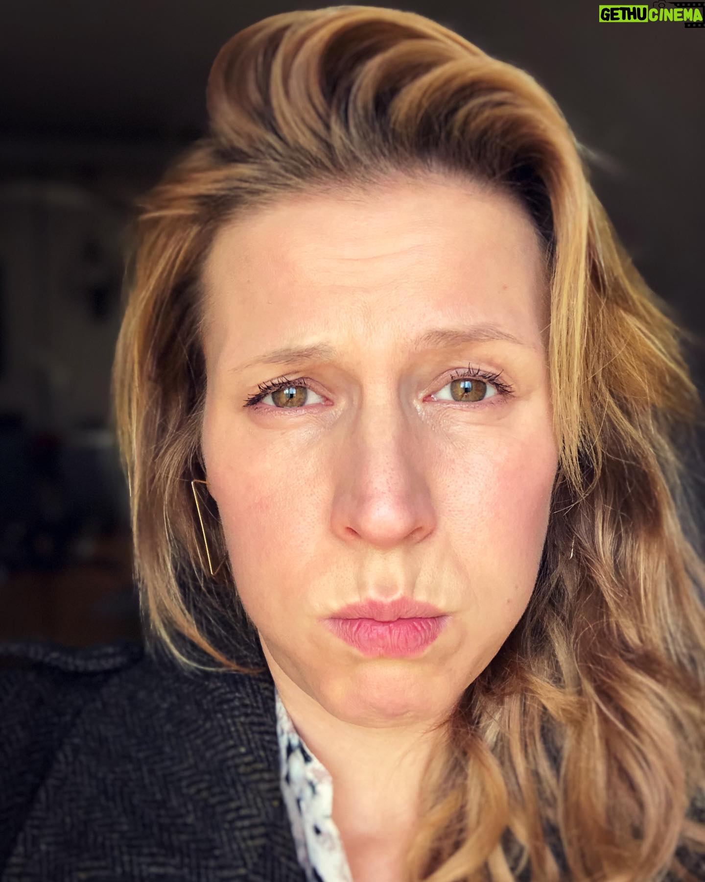 Franziska Weisz - 1.1K Likes - Könnt Ihr noch? 🤤🍪🍭🥂🧁🥧🍾🍦🍨🎂🍩🍬🥮🥕😛#happyholidays #nichtvergessenimmeressen #allejahrewieder #holy #foodporn