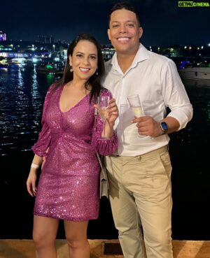 Fred Ferreira Instagram - A primeira de 2024: Feliz Ano Novo! Com paz e amor!
