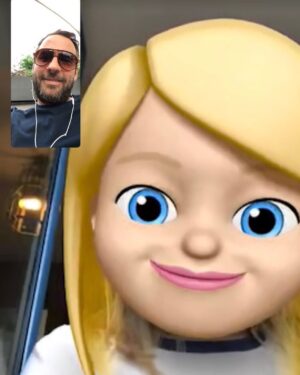 Fred Testot Instagram - Fait divers 🚨
Après 12 ans d’une relation amoureuse uniquement a distance cet homme se rend compte qu’en fait sa femme était un EMOJI #amour