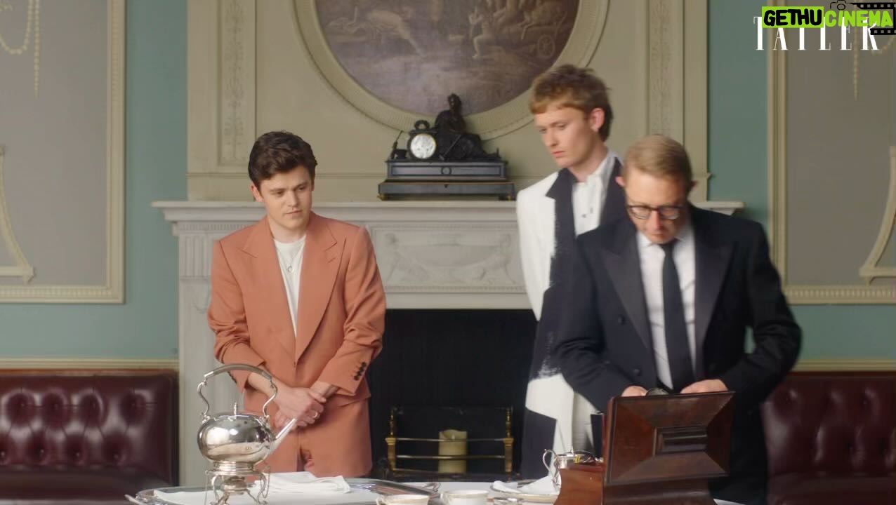 Freddie Dennis - 44.9K Likes - I am a terrible butler.
Thanks to all involved for a lovely day out!
@tatlermagazine
Directed by @handlebars88
2nd camera @razvanpestean
Lighting assistant @nathslifemedia_
Styled by @lydie_harrison
Grooming @naokawakamihair
Produced by @camillalouisefitzpatrick
Set design elpidamagkoura
Shot on location @homehouselondon