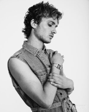 Freddie Dennis Instagram - Check out TAIKER ISSUE 15! @taikermagazine @dylan_sy_tang 

Big thanks to @emilysusantighe @alfredhumphries @amanda.grossman and @frankybutler as always ❤️

Photographer: @jemimashoots ⭐️😎
Graphic designer: @zenyunzon