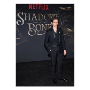 Freddy Carter Instagram - ‘Kazzle Dazzle’ is officially canon so we threw a party to celebrate. 

An absolutely incredible night at the ‘Shadow and Bone’ Season 2 Premiere @netflix 

Thank you everyone who came and celebrated with us and extra special thank yous to @pinnaclepruk @shawnesssss @mrfabioimmediato @dior @shadowandbone