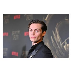 Freddy Carter Instagram - ‘Kazzle Dazzle’ is officially canon so we threw a party to celebrate. 

An absolutely incredible night at the ‘Shadow and Bone’ Season 2 Premiere @netflix 

Thank you everyone who came and celebrated with us and extra special thank yous to @pinnaclepruk @shawnesssss @mrfabioimmediato @dior @shadowandbone