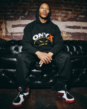 Fredro Starr Instagram - ONYX🔥
FREDRO STARR

@onyx_hq 
@fredro_starr 
@100madhq 
@mrpapadakos 
@kamillkamoon 
@1930moscow 

#onyx #lotug #DPG #nonphixion #snaktheripper #dopedod #onyxinrussia #100mad #onyxinmoscow #hiphop #hiphopmusic #rap #rapmusic #style