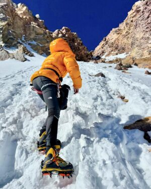 Frida Gustavsson Instagram - -postcards from chile-

above the cloud base the sun rises to a new day over the atacama desert - a day of relentless wind and sunshine. 
an unforgiving yet incredibly enticing environment that has been our home for the last few weeks while climbing. from our high camp (5550m) on el muerto we took a variation of the normal route to the summit (6510m) which included some interesting climbing and trail breaking. two days later we stood at the top of the world's highest volcano, ojos del salado (6893m), in the glaring sunshine and looked out over emerald lagoons and snow capped volcanoes, a sight that will linger with me. 
flamingoes danced by, vicunas showed up and condors flew high. 
laughed alot, learned alot and swam alot in the green hot springs. 
sweet dreams are made of this and I am lucky to have the best climbing partner in @lottahintsa 🫶🏼

❤️