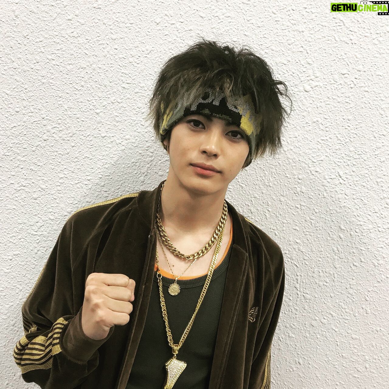 Fuju Kamio - 35.2K Likes - おはようございます。
昨日は凄まじかったな。
今日も頑張っていこうぜー。
#ハイロー #中越