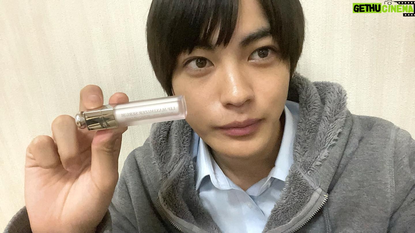 Fuju Kamio - 41.3K Likes - リップはベタつくのが苦手で
今まであまりつけてこなかったけど
これならその悪い習慣も直せそうな気がする!
#dioraddict
#リップマキシマイザーセラム