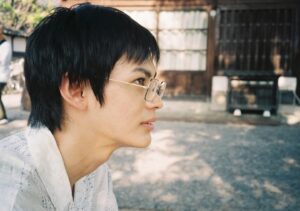 Fuju Kamio Instagram - 映画『恋は光』
本日公開です！
オール岡山ロケで画がすごく綺麗です！
そしてビジュアル含め、
見たことない神尾が見られると思います。
ぜひ劇場に行って
自分なりの''恋の定義"を探してみてください！
#恋は光