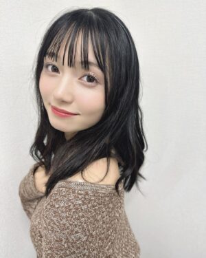 Fuka Kumazawa Instagram - 毎年恒例長袖着るの急ぎ過ぎちゃう🌻🌻