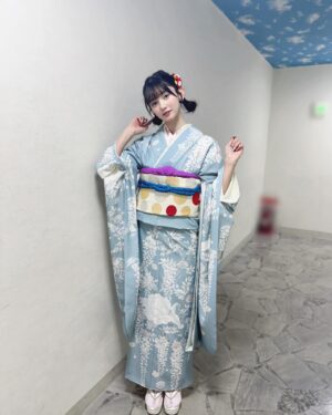 Fuka Kumazawa Instagram - イベントにて可愛い振袖着させて頂きました！👘 ❤︎

淡い水色がとっても素敵な色味で首元はピンクで可愛らしく！帯締めなどは華やかな振袖でした！

小さい頃から水色がいちばん好きなので一目惚れ🩵🫶🏻

#ふりふ #三松