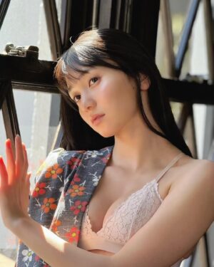 Fuka Kumazawa Instagram - 本日発売の週刊現代に掲載して頂いてます！
ジブリの「風立ちぬ」をイメージとしたグラビアになってますので皆さん是非チェックして下さい✈️