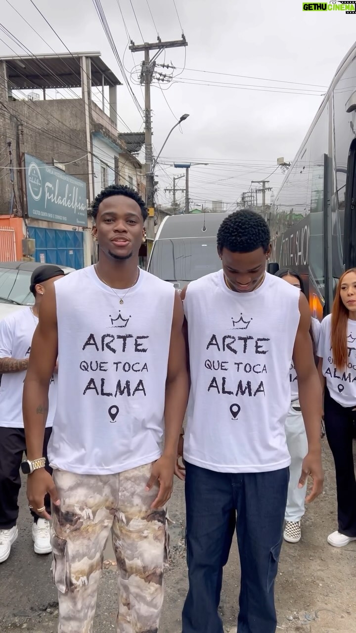 Fumassa Alves - 7.6K Likes - realização pessoal? talvez, até mais que isso! compartilhar meu sonho com essas crianças, para amanhã vivenciar com eles os sonhos deles. gratidão a Deus e a todos os envolvidos!!! do complexo da alma p/mundo…🤍