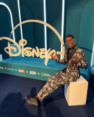 Fumassa Alves Instagram - Ooo mãe seu filho agora é talento Disney mãe, tá acontecendo, eu disse pra senhora que ia dar certo 😭💪🏿