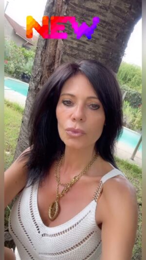 Gabano Manenc Instagram - 💥 New 💥 formation en ligne 

Vous avez été nombreux à nous demander la formation en ligne

Si tu souhaites, plus de renseignements, clique sur le lien dans la bio (les experts ) 

Une adresse mail est donnée , tu pourras nous poser toutes les questions que tu souhaites

Si tu as toujours souhaité te lancer, c’est le moment !! 

#lesexpertsnathaliegabano #nathaliegabano