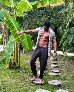Gabano Manenc Instagram - Je suis actuellement indisponible!!! 📵🏖️🇲🇽

Mais si tu as besoin n’hésites pas à laisser un message… 😜✍️

Besos de Mexico 💋

#Tulum #holiday #Gabalife #nathaliegabano #mexico