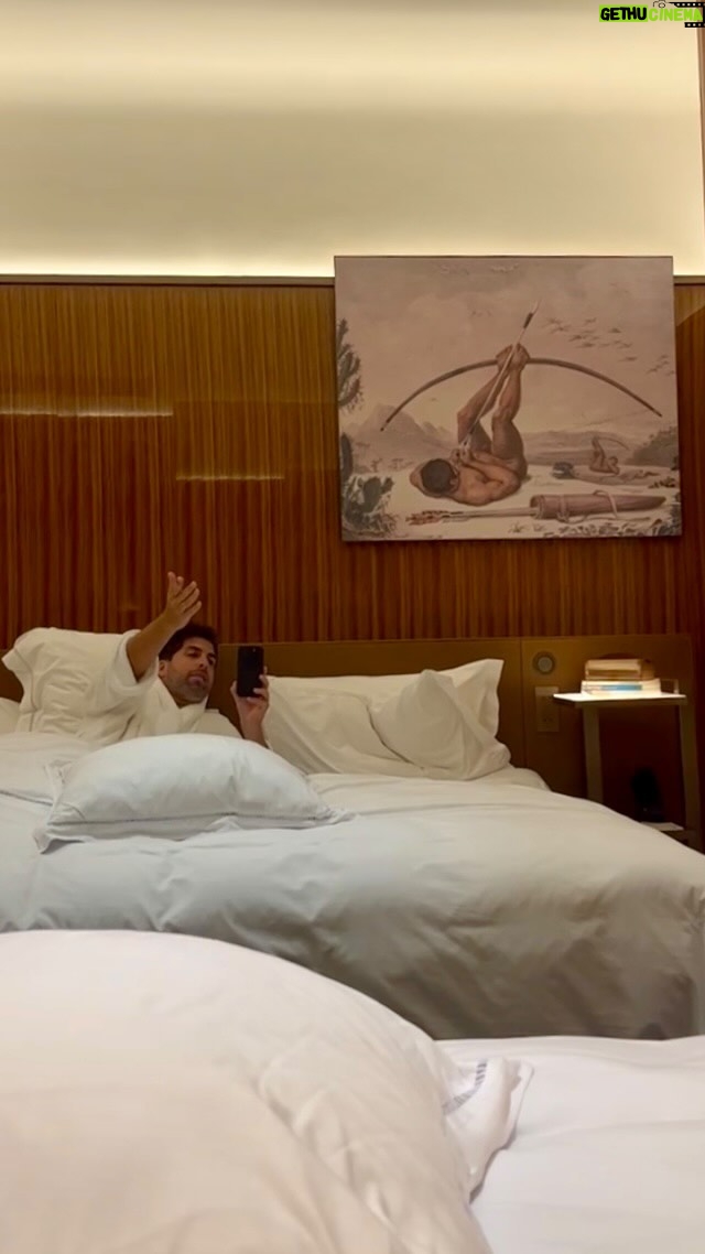 Gabriel Louchard - 4.6K Likes - Faça-me o favor, sofisticação tem limite! #quartodehotel #hotel #televisão #saopaulo