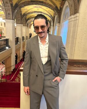 Gabriel Luna Instagram - The 38th Annual Imagen Awards. @imagenfound @thelastofus 

Styled by @avoyermagyan in @boss 
Grooming @kimbermakeup