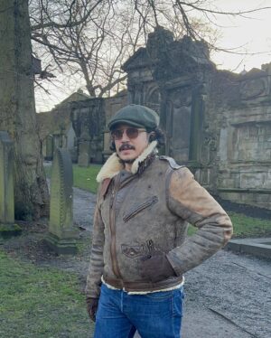 Gabriel Luna Instagram - Greyfriars Kirkyard. #edinburgh #MementoMori 🏴󠁧󠁢󠁳󠁣󠁴󠁿 💀 💐