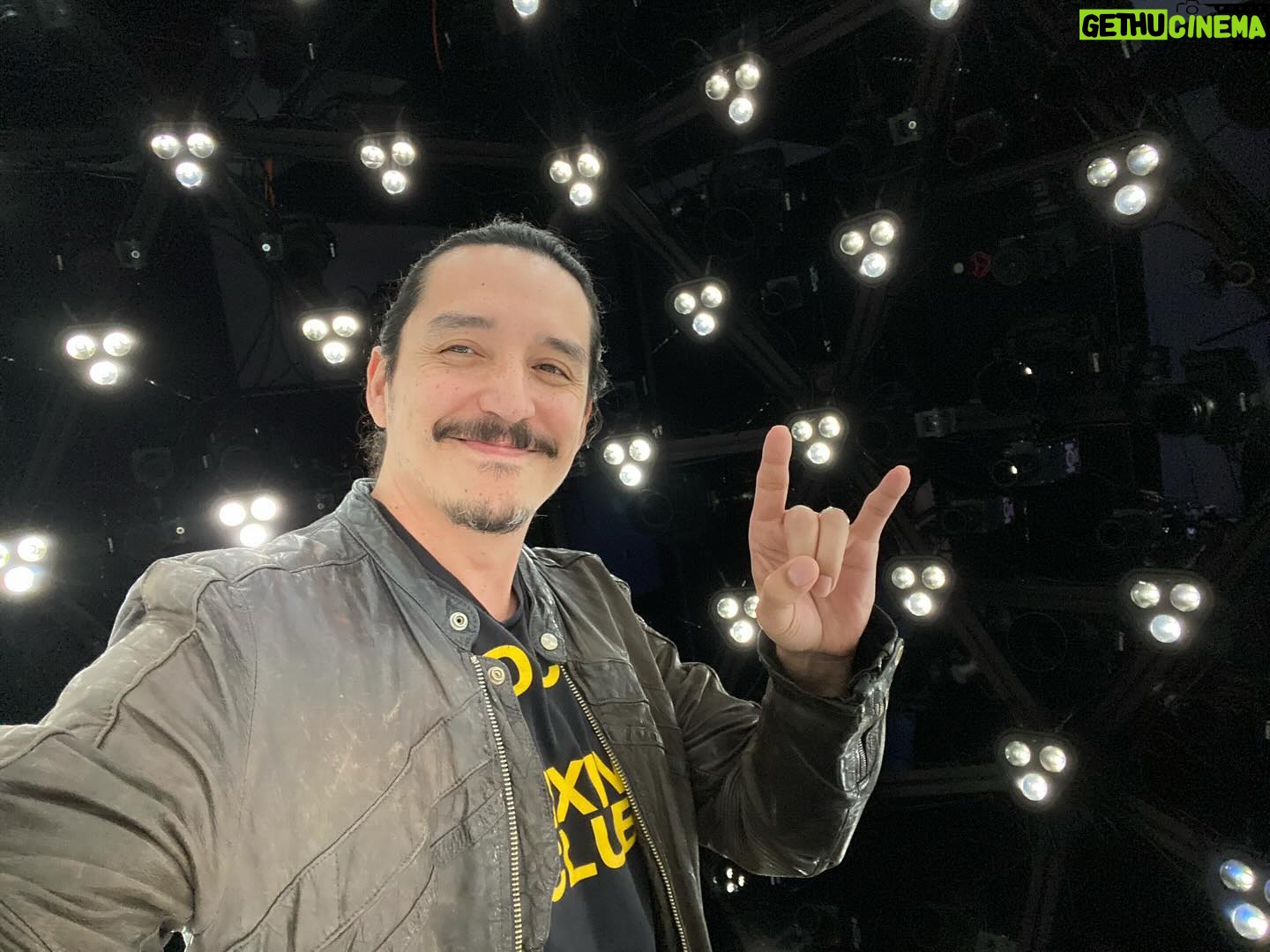 Gabriel Luna - 4.4K Likes - Thanks to @ecco_studios for their help today with my 3D scan. We got some fun secret stuff cooking. #staytuned👾