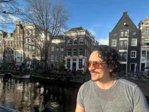 Gabriel Luna Instagram - Mitch Hedberg had a great joke about Venice, Italy that a I think we can apply to this place as well. “In Amsterdam if you’re not book smart, but you do what’s going on, you got canal smarts.” #Amsterdam #TheNetherlands 🇳🇱
