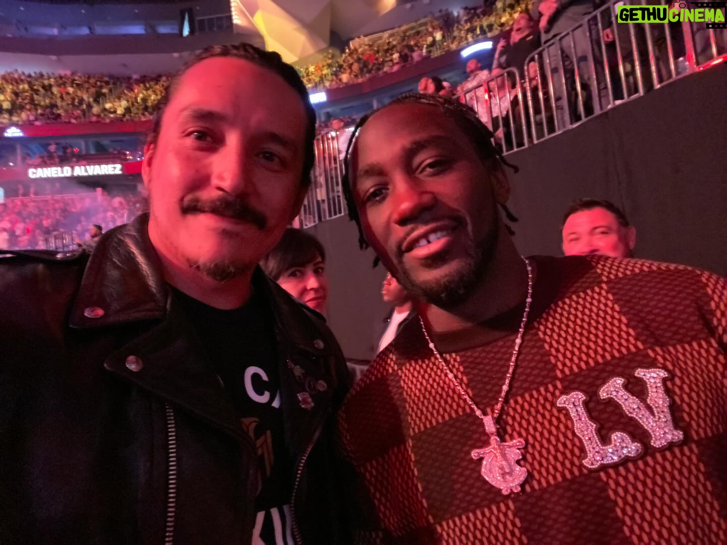 Gabriel Luna - 5.2K Likes - Bumped into the P4P King at ringside. @tbudcrawford #canelomunguía #BudCrawford #Pound4Pound