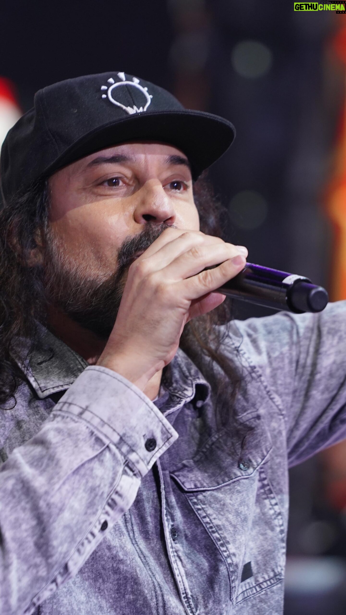 Gabriel, O Pensador - 27.4K Likes - Hoje foi ao ar minha participação no @caldeiraocommion cantando Cachimbo Da Paz! Quem aí curtiu? Obrigado pelo convite @marcosmion @tvglobo 👊🏼
