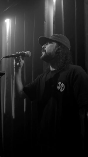Gabriel, O Pensador Instagram - E aí, já conferiu a nova versão de  Pátria Que Me Pariu  com o @hiphopmachine__ e @leogandelman disponível no @youtubebrasil e @globoplay ?