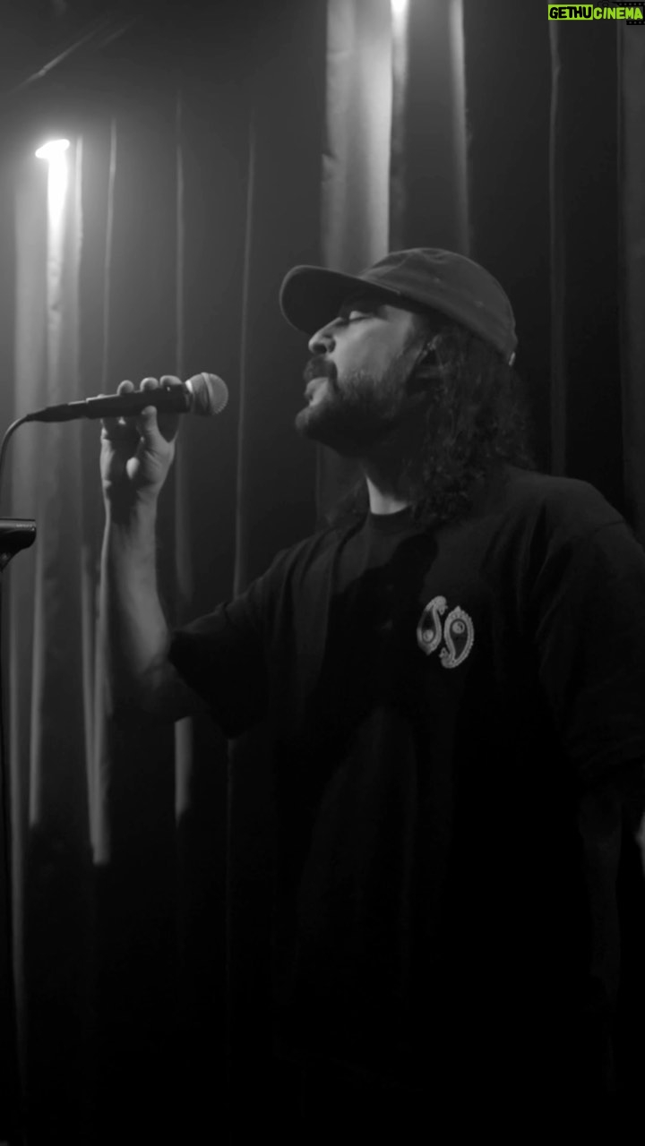 Gabriel, O Pensador - 28K Likes - E aí, já conferiu a nova versão de Pátria Que Me Pariu com o @hiphopmachine__ e @leogandelman disponível no @youtubebrasil e @globoplay ?