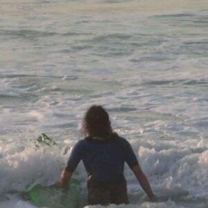 Gabriel, O Pensador Instagram - Voltei ao Cantão depois de muito tempo afastado do surf. Obrigado, amigos pela energia boa de sempre e pela pilha pra voltar pro mar com mais frequência, saudade de toda essa galera. @associacao_de_surf_da_rocinha @salvemossaoconradorj @rastahale @leobetarj @davicontino @ricodesouzaoficial @joelpesca 🎥