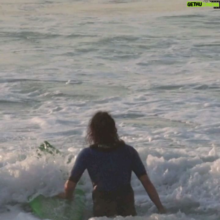 Gabriel, O Pensador - 16.8K Likes - Voltei ao Cantão depois de muito tempo afastado do surf. Obrigado, amigos pela energia boa de sempre e pela pilha pra voltar pro mar com mais frequência, saudade de toda essa galera. @associacao_de_surf_da_rocinha @salvemossaoconradorj @rastahale @leobetarj @davicontino @ricodesouzaoficial @joelpesca 🎥