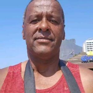 Gabriel, O Pensador Instagram - Voltei ao Cantão depois de muito tempo afastado do surf. Obrigado, amigos pela energia boa de sempre e pela pilha pra voltar pro mar com mais frequência, saudade de toda essa galera. @associacao_de_surf_da_rocinha @salvemossaoconradorj @rastahale @leobetarj @davicontino @ricodesouzaoficial @joelpesca 🎥
